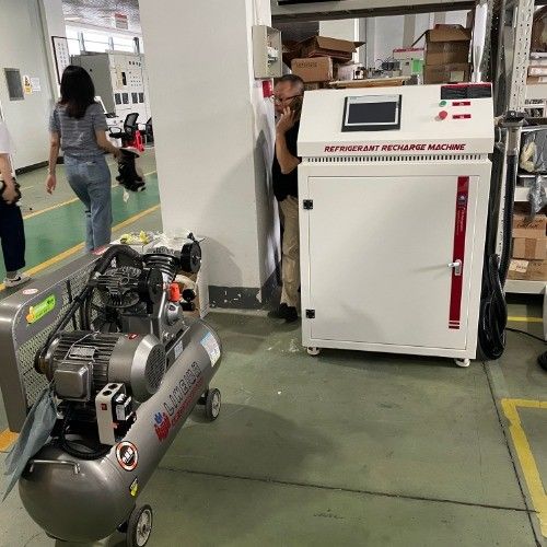 CM8600 ExS Refrigerant Charging Station