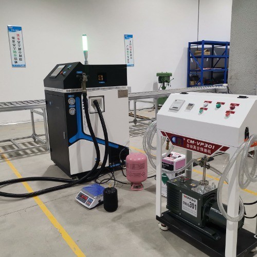 CM8600 ExS Gas Injection Machine Refrigerant Charging Station