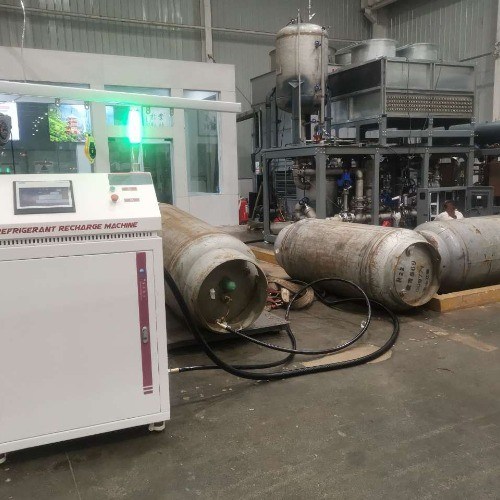 Manufacturing Plant Gas Recharge Machine 300KG Weight for Refrigerant Filling